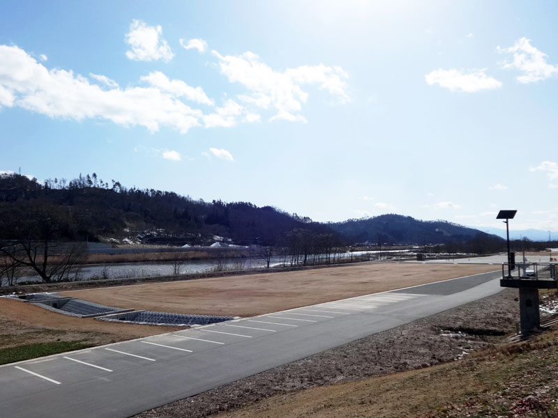 最上川こいで河川公園