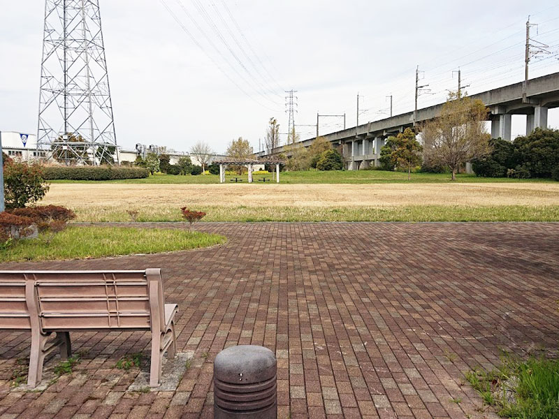 つきみちした公園